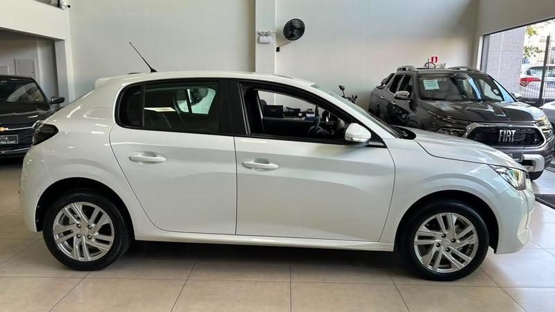 Peugeot 208 Active - foto 2