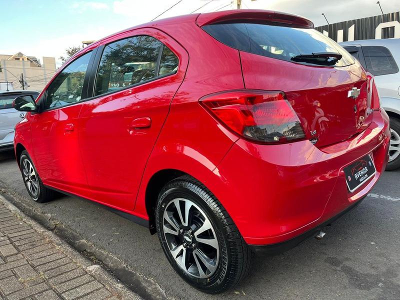 Chevrolet Onix Hatch Ls 1.0 8V Flexpower 5P Mec. - foto 2