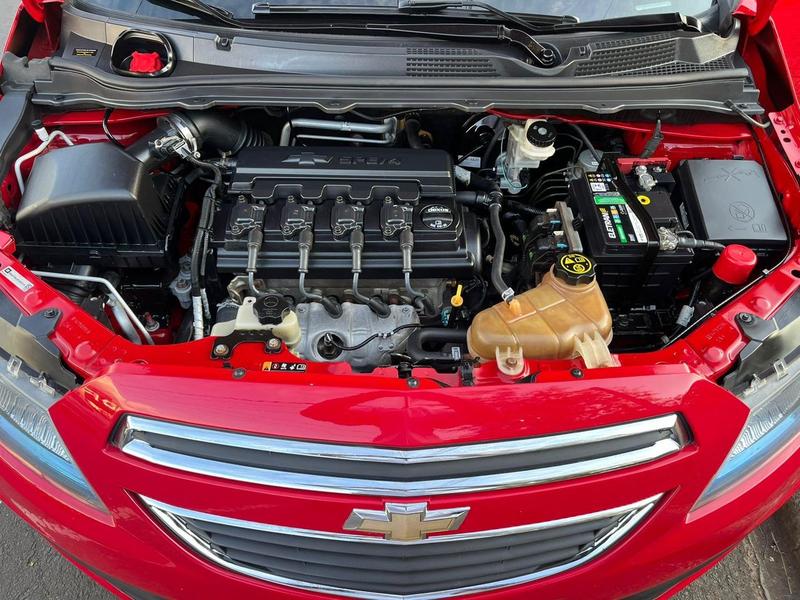 Chevrolet Onix Hatch Ls 1.0 8V Flexpower 5P Mec. - foto 14