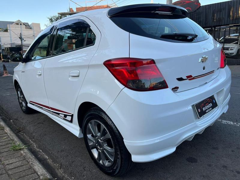 Chevrolet Onix 14mt Eff - foto 2