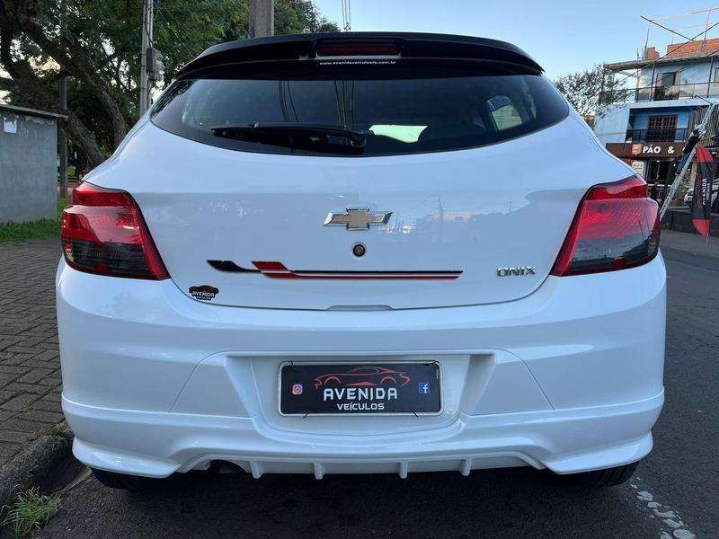 Chevrolet Onix 14mt Eff - foto 4