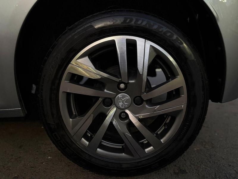 Peugeot 208 Allure At - foto 13