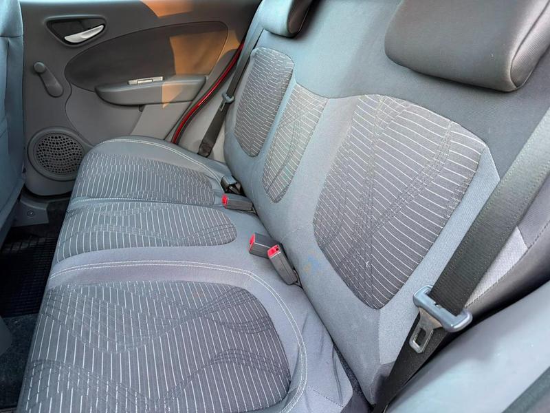 Fiat Palio Attract 1.0 - foto 10