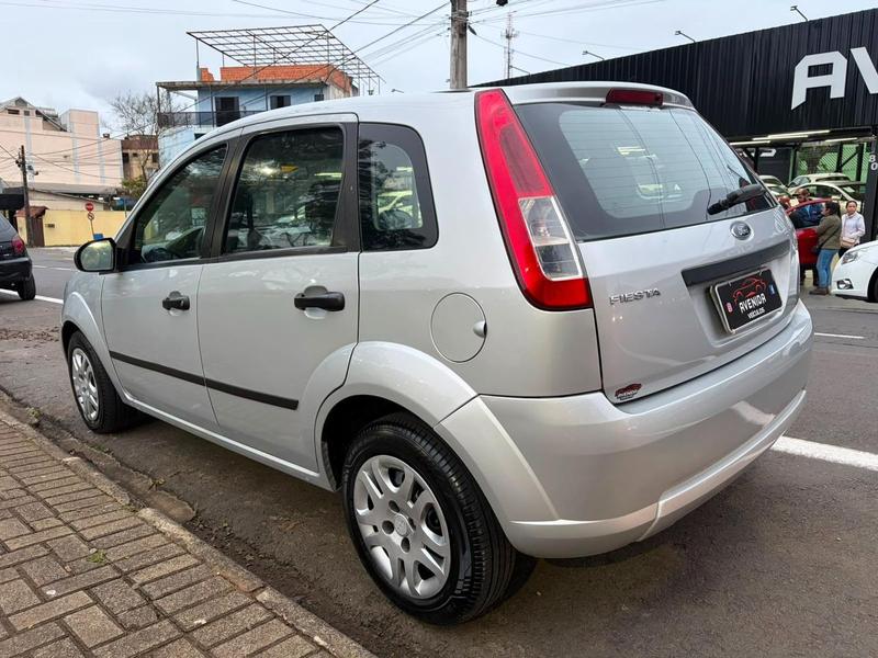 Ford Fiesta 1.6 8V Flex Class 1.6 8V Flex 5P - foto 2
