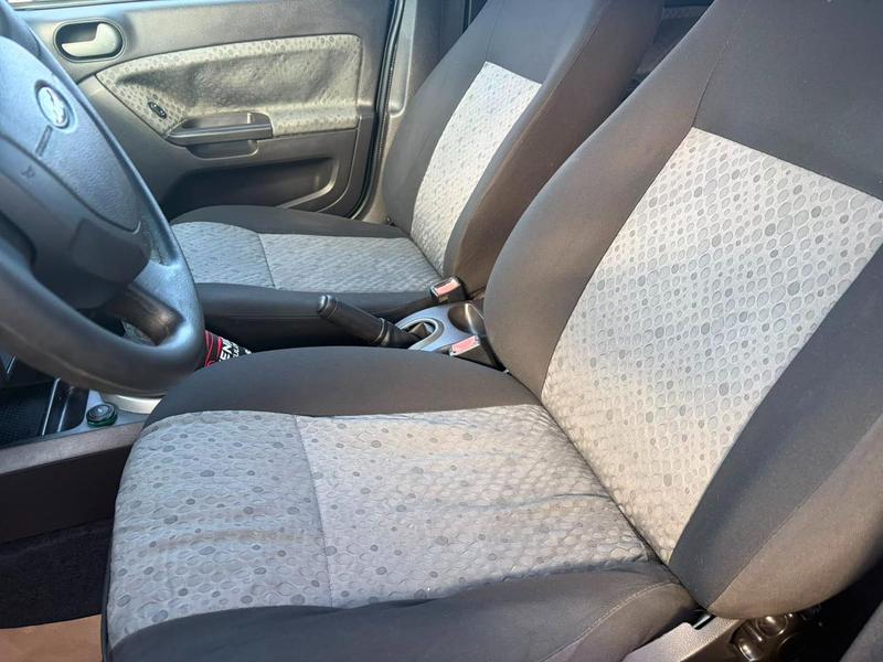 Ford Fiesta 1.6 Flex - foto 11