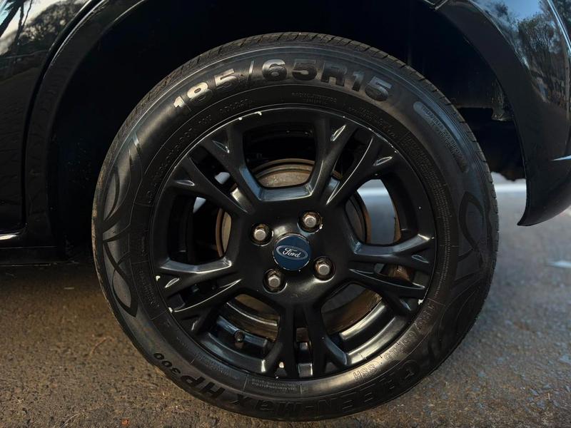 Ford Fiesta 1.6 Flex - foto 13