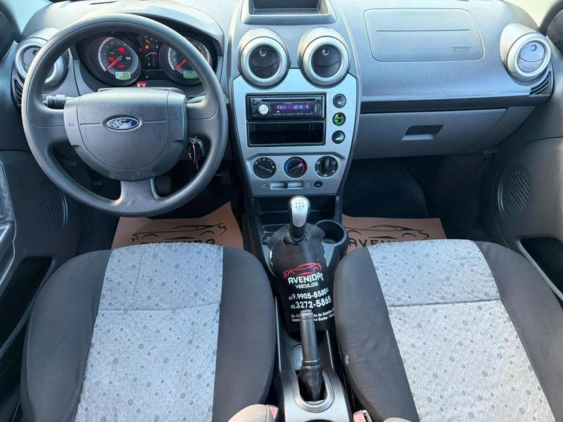 Ford Fiesta 1.6 Flex - foto 9