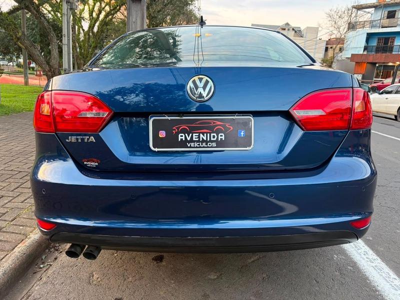Volkswagen Jetta Comfortline 2.0 T.flex 8V 4P Tipt. - foto 4