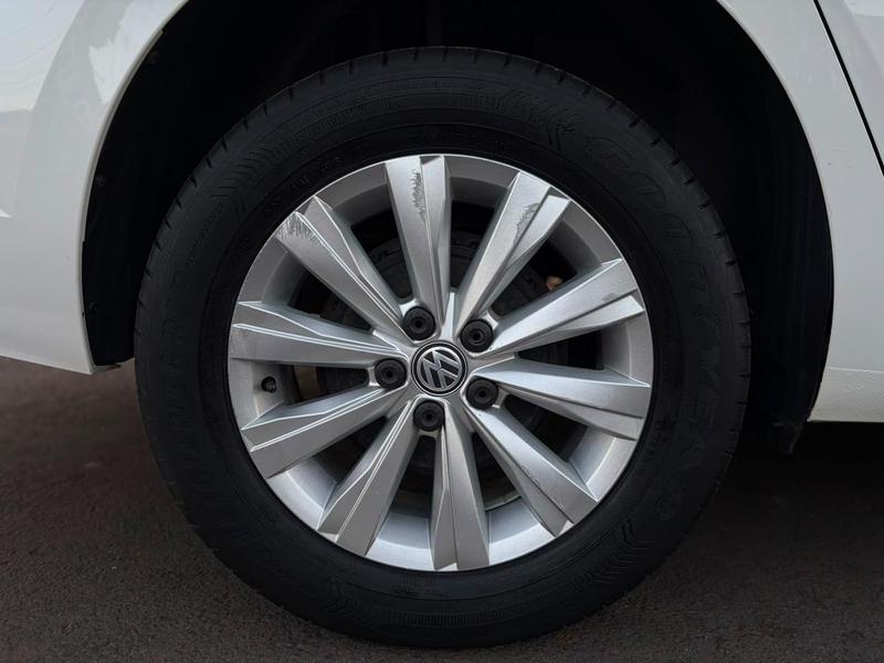 Volkswagen Virtus 1.6 MSI Flex 16V 5P Mec. - foto 13