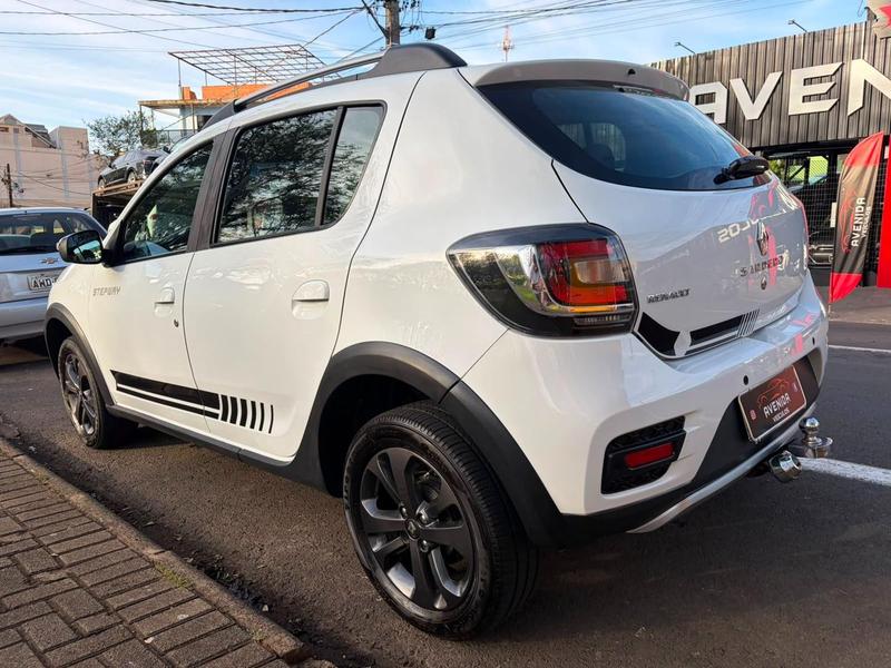 Renault Sandero Stepway Hi Power 1.6 8V 5P - foto 2