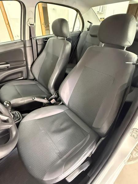 Volkswagen Voyage MPI - foto 12