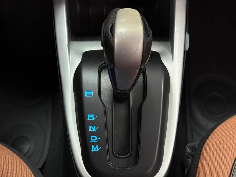 Chevrolet Onix 14at Act - foto 12