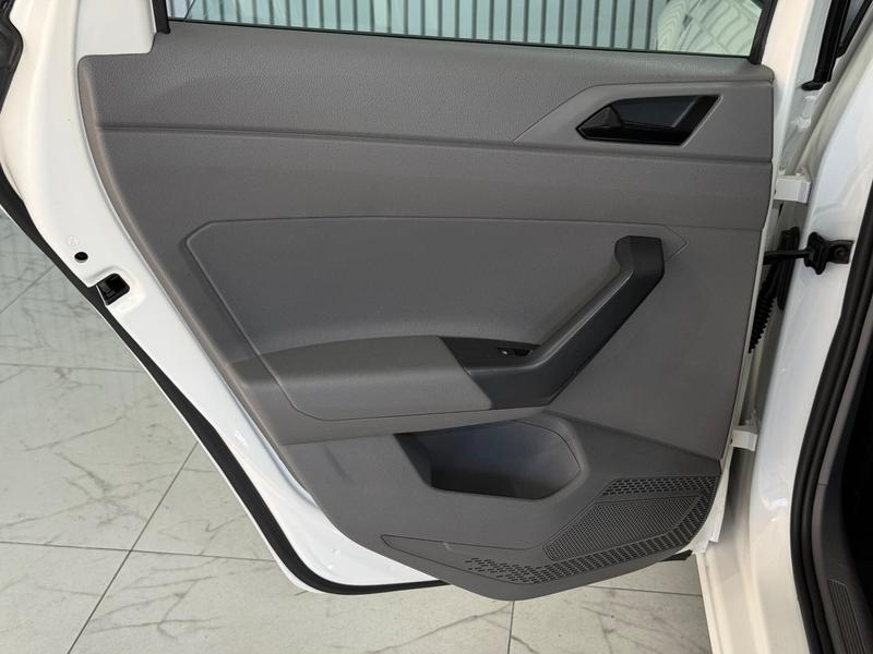 Volkswagen Polo 1.6 MSI Flex 16V 5P - foto 17