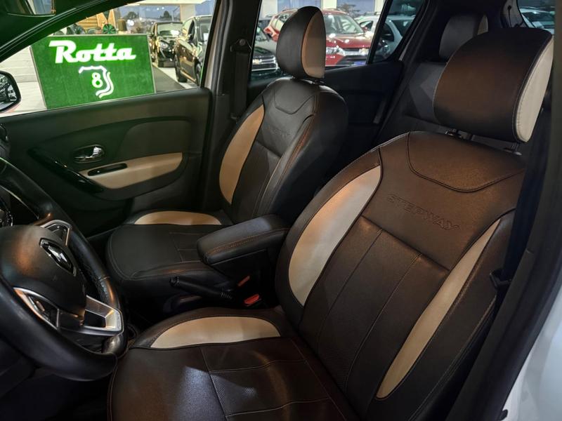 Renault Sandero Stepway Iconic Flex 1.6 16V Automático - foto 14
