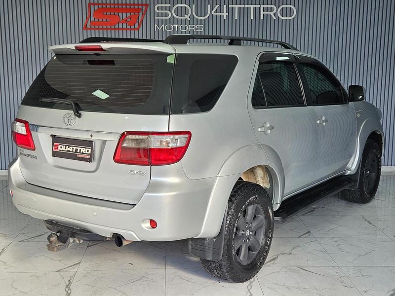Toyota SW4 Srv 4X4 - foto 4