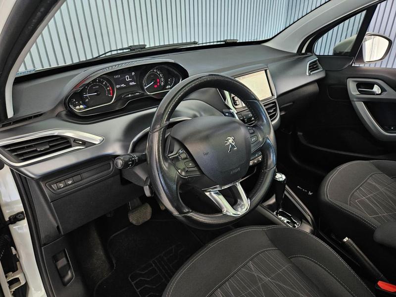 Peugeot 208 Griffe A - foto 15