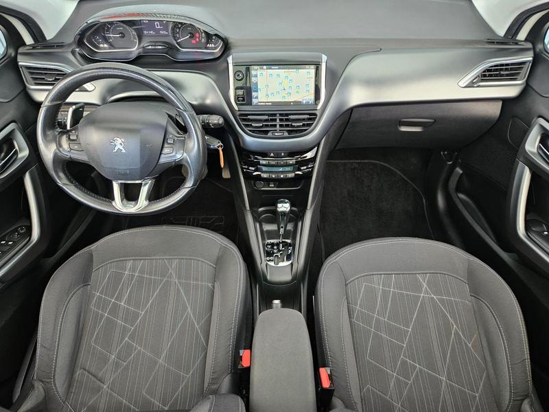 Peugeot 208 Griffe A - foto 8