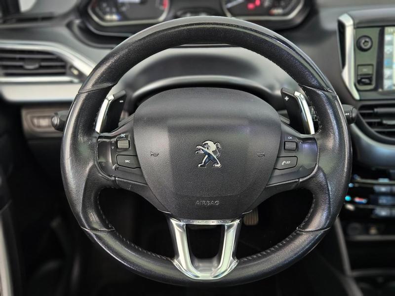 Peugeot 208 Griffe A - foto 9