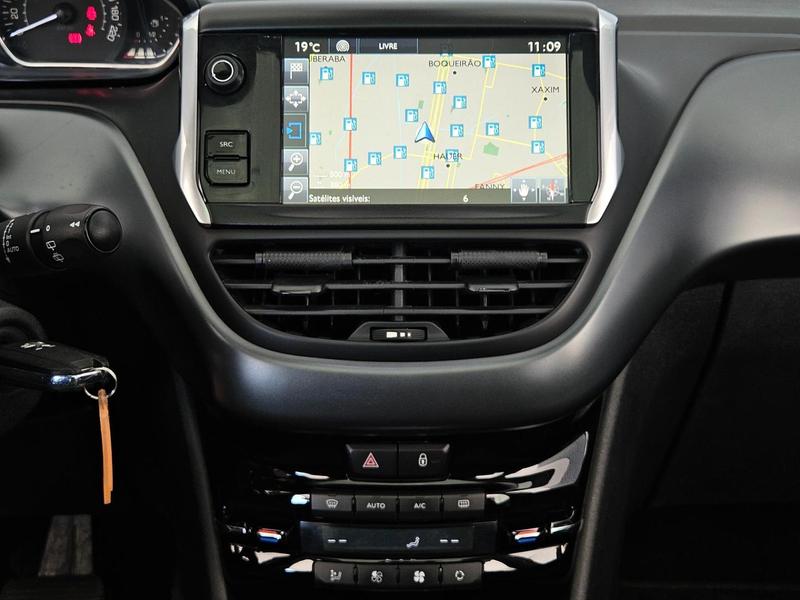Peugeot 208 Griffe A - foto 10