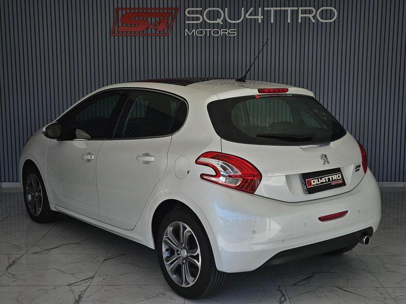 Peugeot 208 Griffe A - foto 6