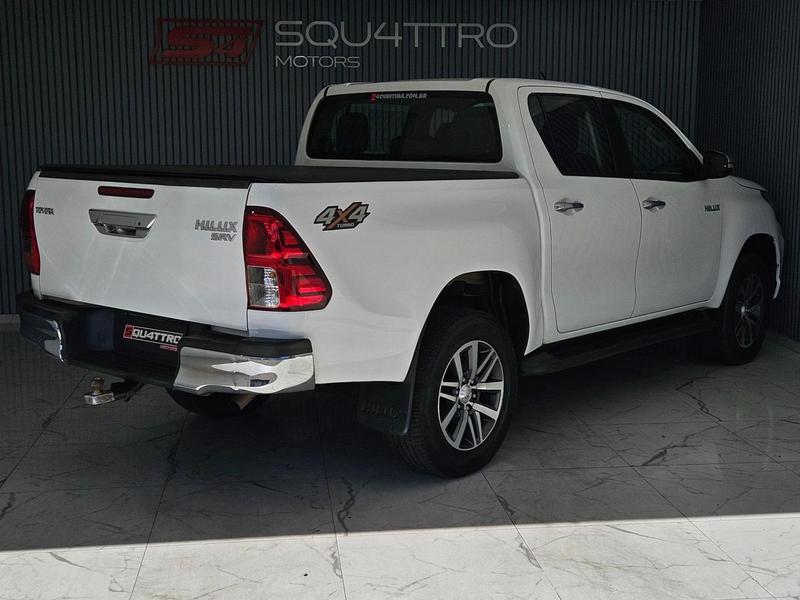 Toyota Hilux Cd Srx 4X4 2.8 TDI 16V Diesel Aut. - foto 4