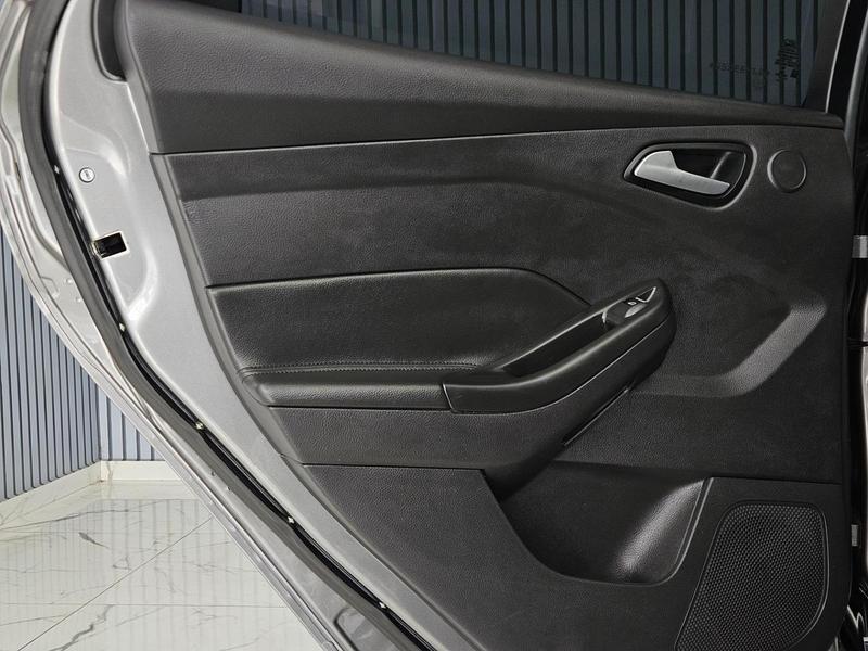 Ford Focus Ti At 20sc - foto 17