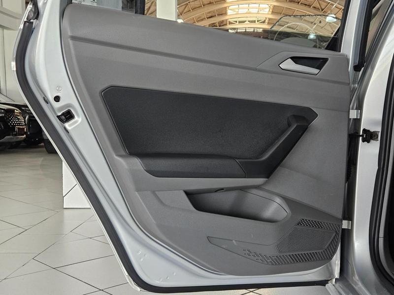 Volkswagen Virtus Highline 200 TSI 1.0 Flex 12V Automático - foto 20