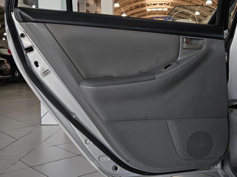 Toyota Fielder - foto 17