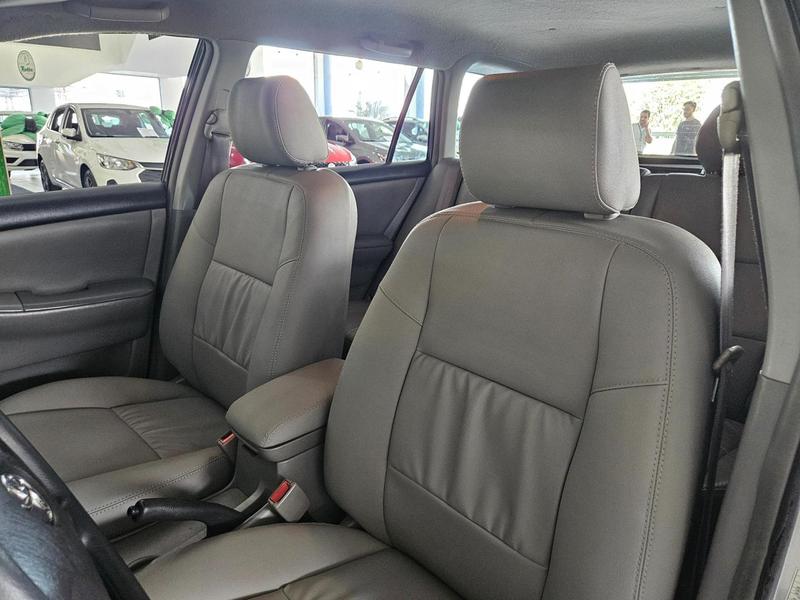 Toyota Fielder - foto 18