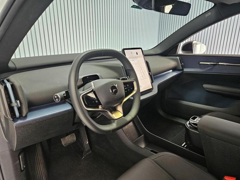 Volvo EX30 E60 Plus - foto 15