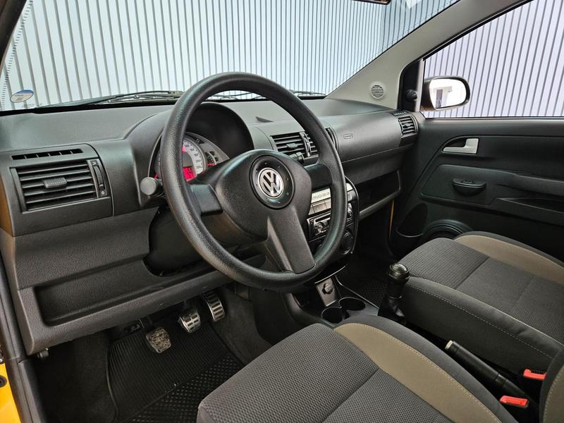 Volkswagen CrossFox - foto 12