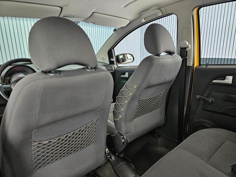 Volkswagen CrossFox - foto 18