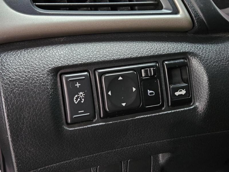 Nissan Sentra 20s - foto 13
