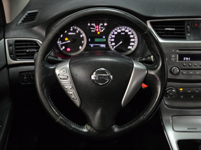 Nissan Sentra 20s - foto 8
