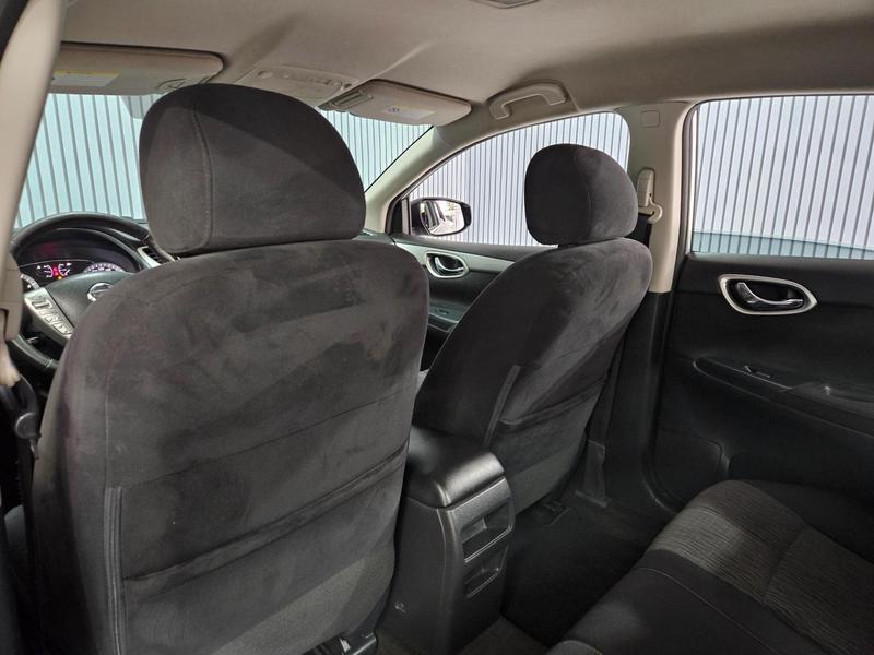 Nissan Sentra 20s - foto 20