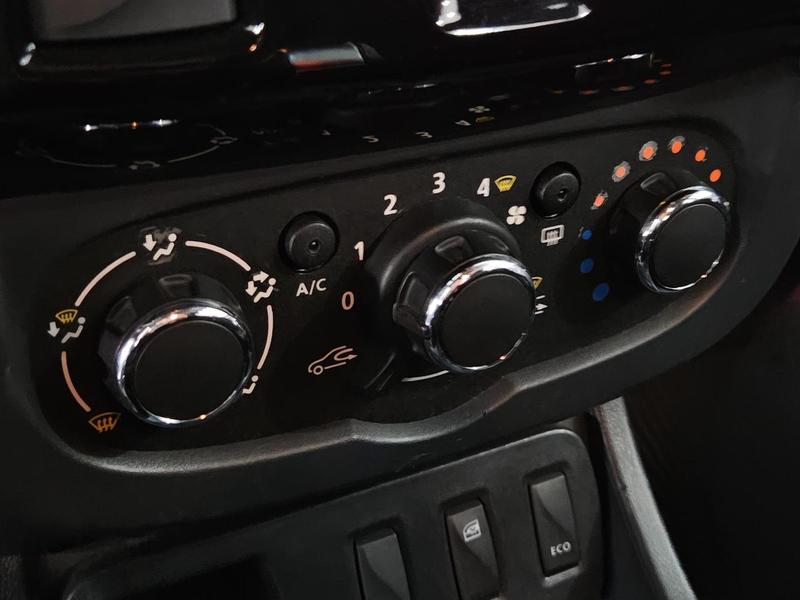 Renault Duster 1.6 E CVT - foto 12