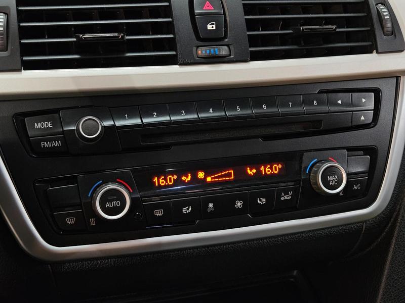 BMW 320i 3b 11 - foto 12