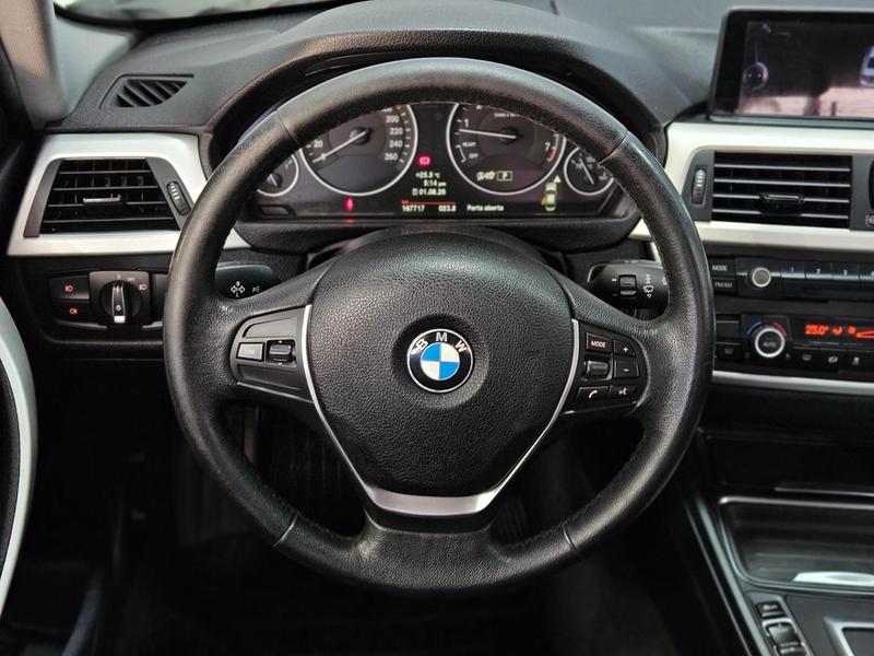 BMW 320i 3b 11 - foto 8