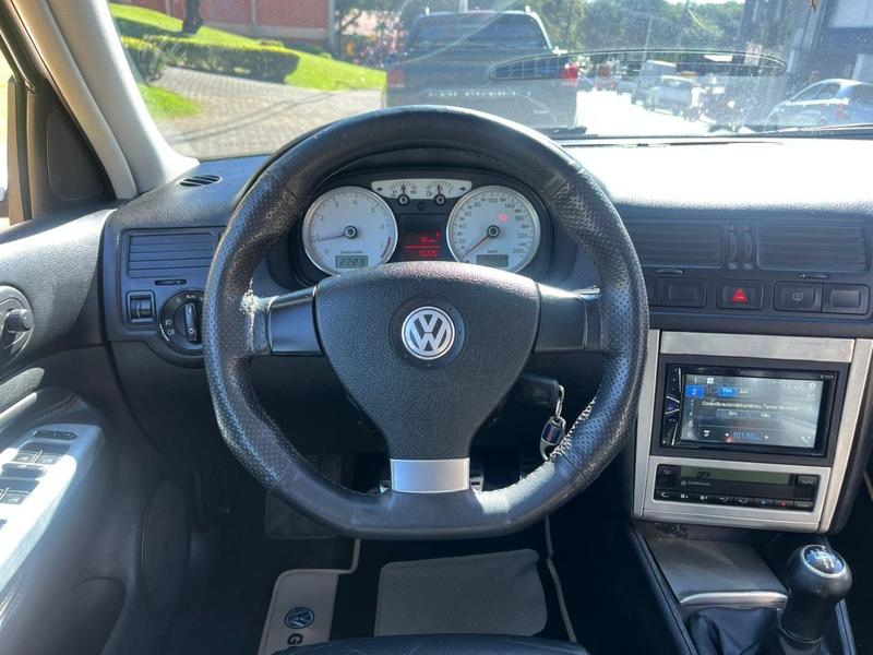 Volkswagen Golf 1.6 Mi Total Flex 8V 4P - foto 8