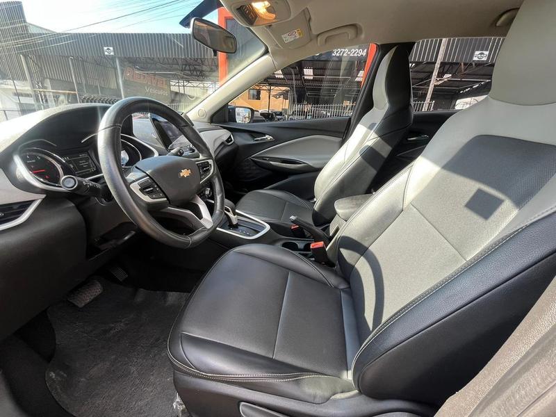 Chevrolet Onix Plus 10tat - foto 4