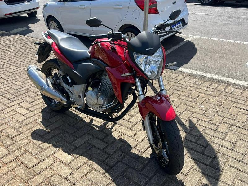 Honda Cb 2013 à venda