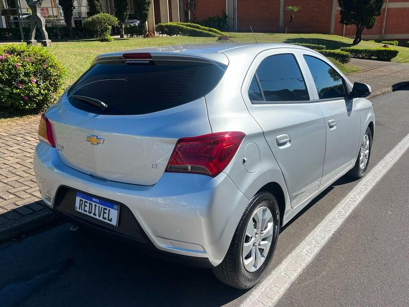 Chevrolet Onix 10mt LT - foto 4