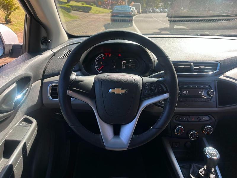 Chevrolet Onix 10mt LT - foto 8