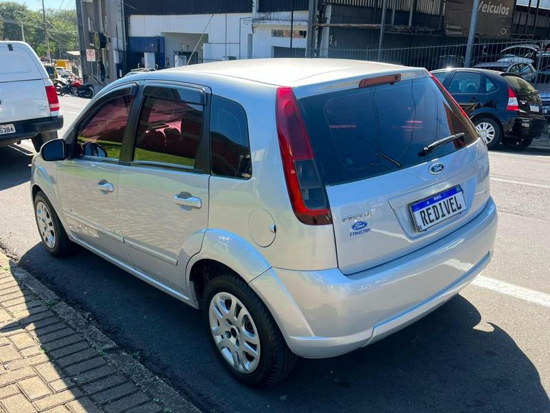 Ford Fiesta 1.6 Flex - foto 3