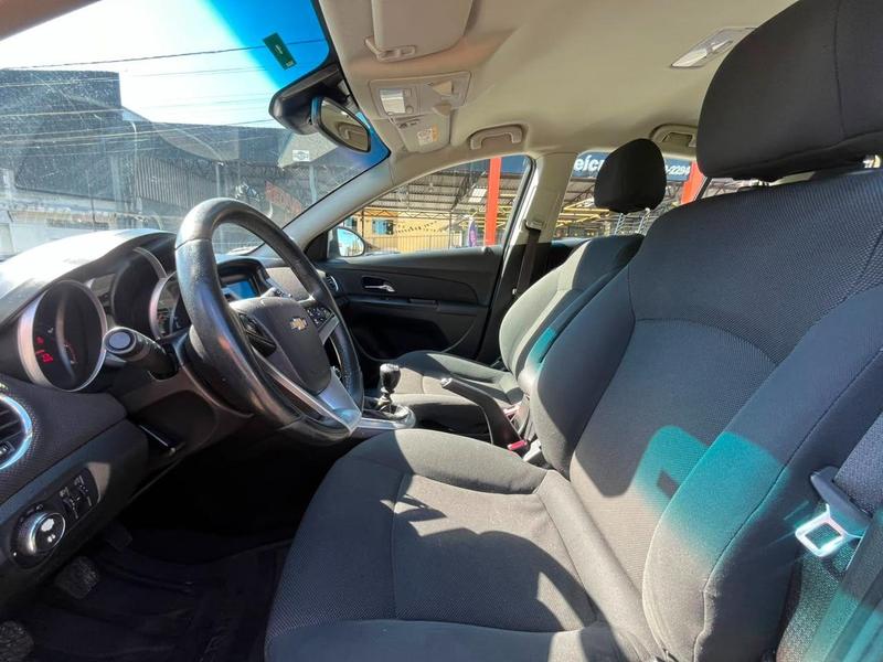 Chevrolet Cruze LT 1.8 16V Flexpower 4P Mec. - foto 5