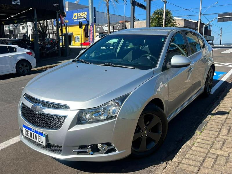 Chevrolet Cruze LT 1.8 16V Flexpower 4P Mec. - foto 2