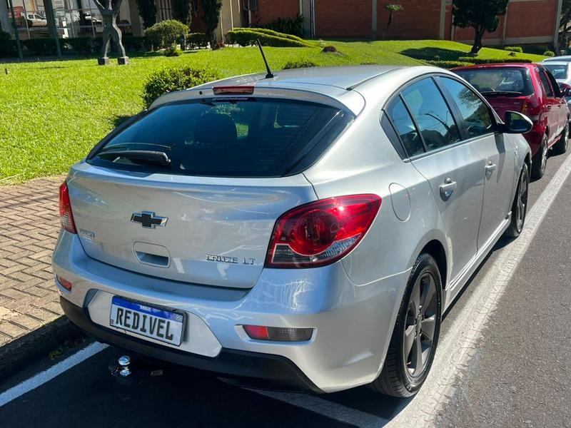 Chevrolet Cruze LT 1.8 16V Flexpower 4P Mec. - foto 4