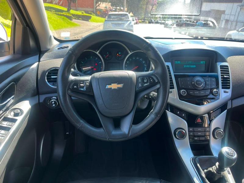 Chevrolet Cruze LT 1.8 16V Flexpower 4P Mec. - foto 8