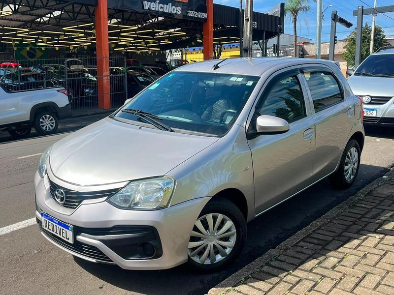 Toyota Etios Hb X 13l Mt - foto 2