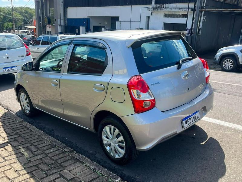 Toyota Etios Hb X 13l Mt - foto 3